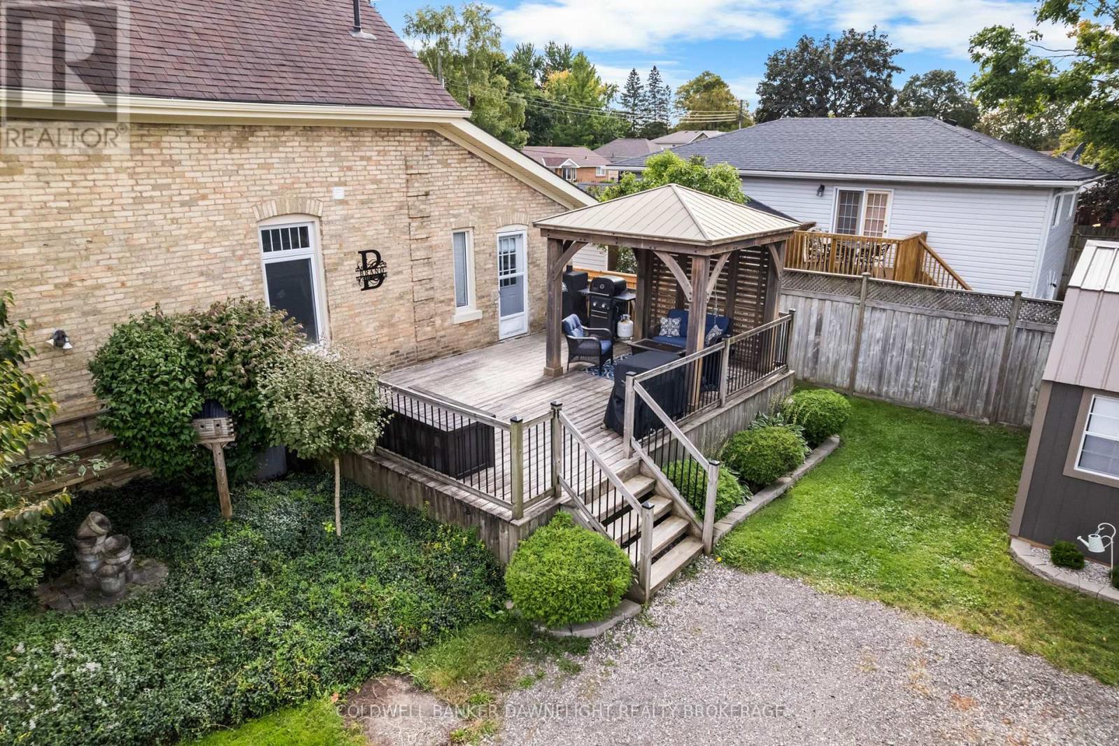 383 William Street Property Photo 38