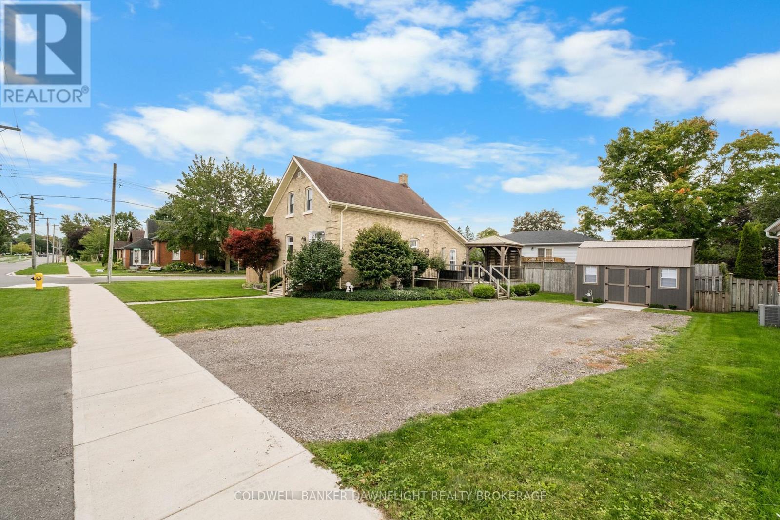 383 William Street Property Photo 42
