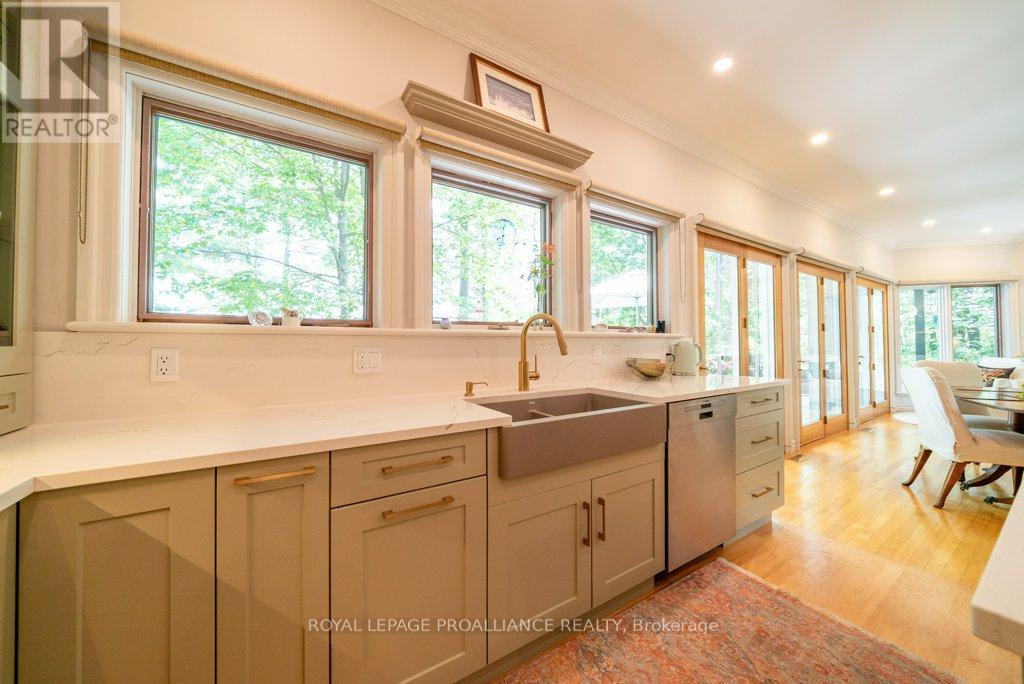 403 Henniger Road Property Photo 9