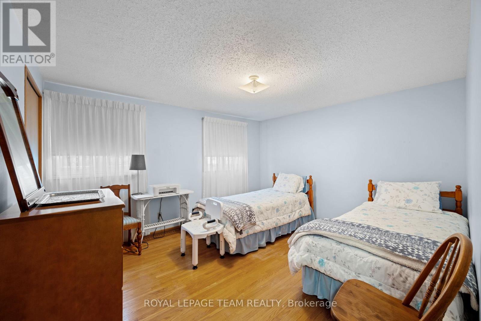 7 Centrepark Drive Property Photo 19