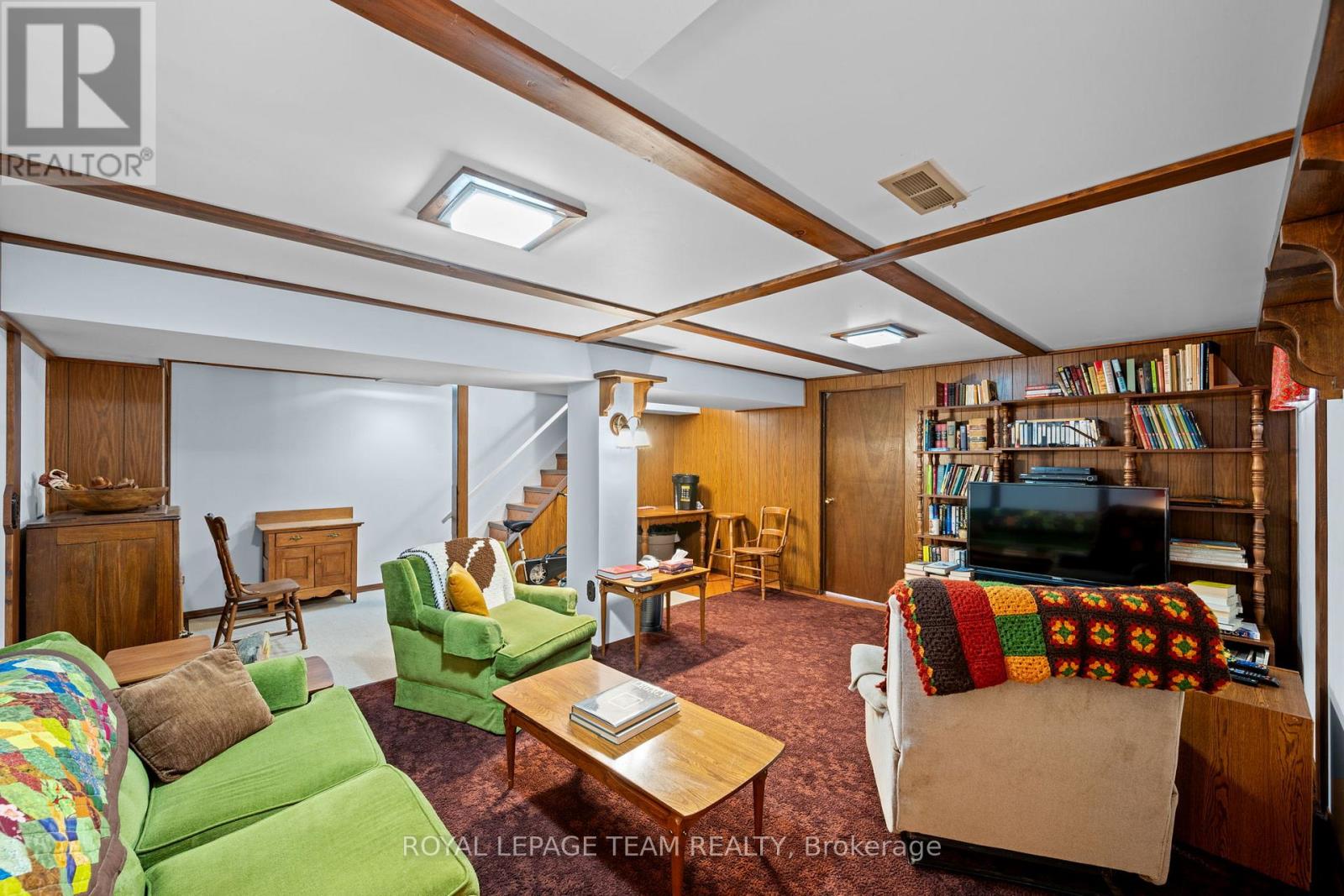 7 Centrepark Drive Property Photo 30