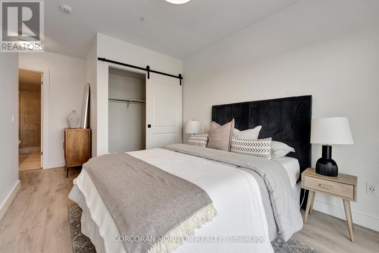 1511 - 15 Glebe Street Property Photo 33