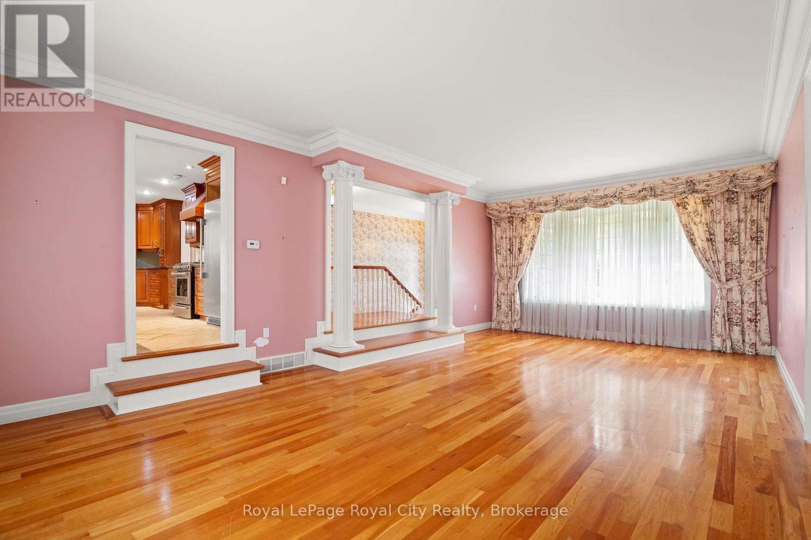 4646 Sideroad 20 N Property Photo 10