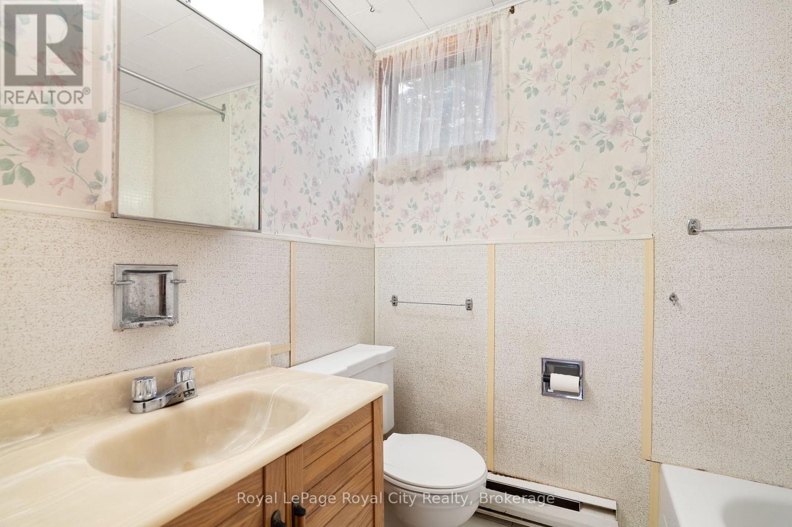 4646 Sideroad 20 N Property Photo 37
