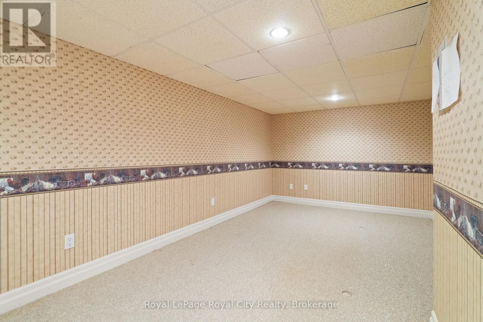 4646 Sideroad 20 N Property Photo 38