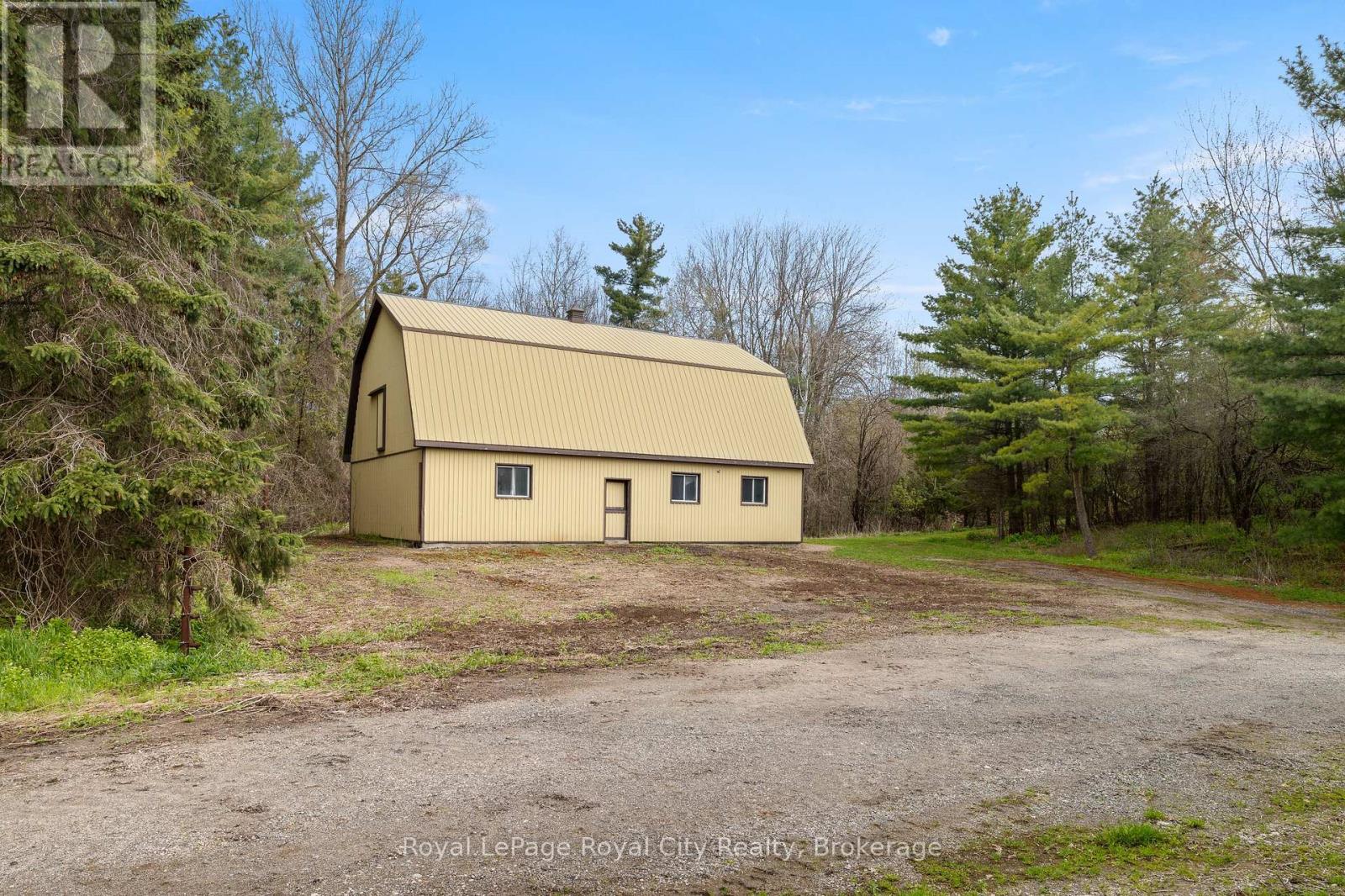 4646 Sideroad 20 N Property Photo 39