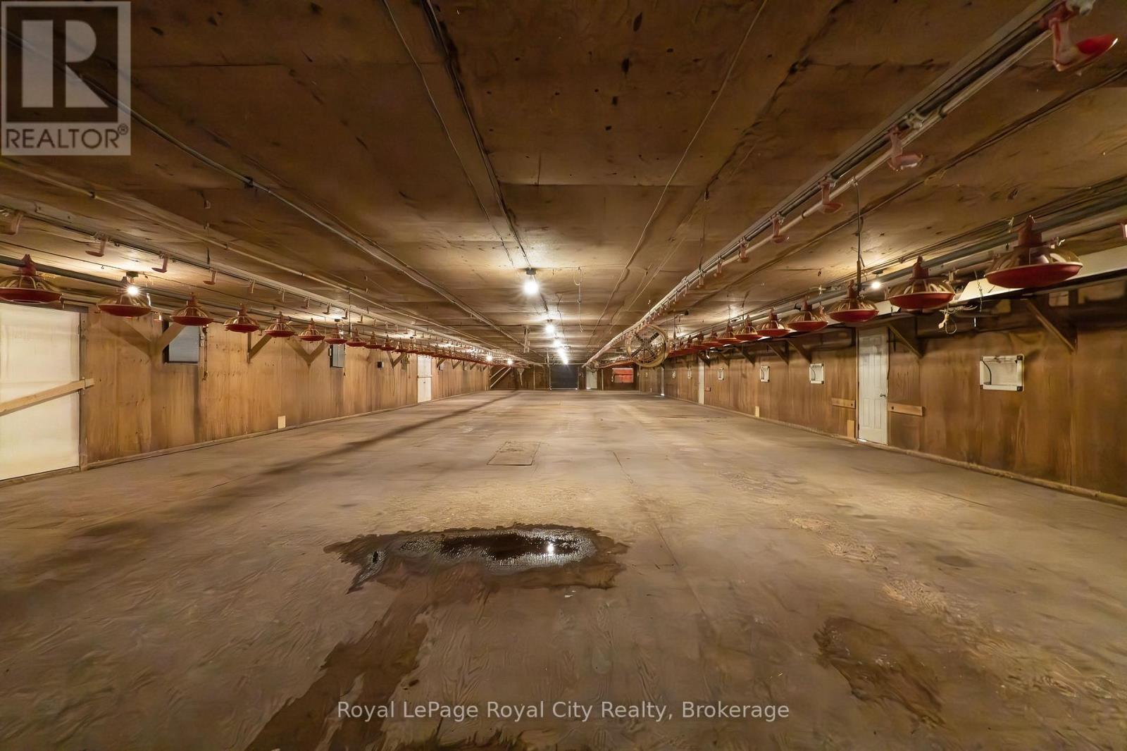 4646 Sideroad 20 N Property Photo 42