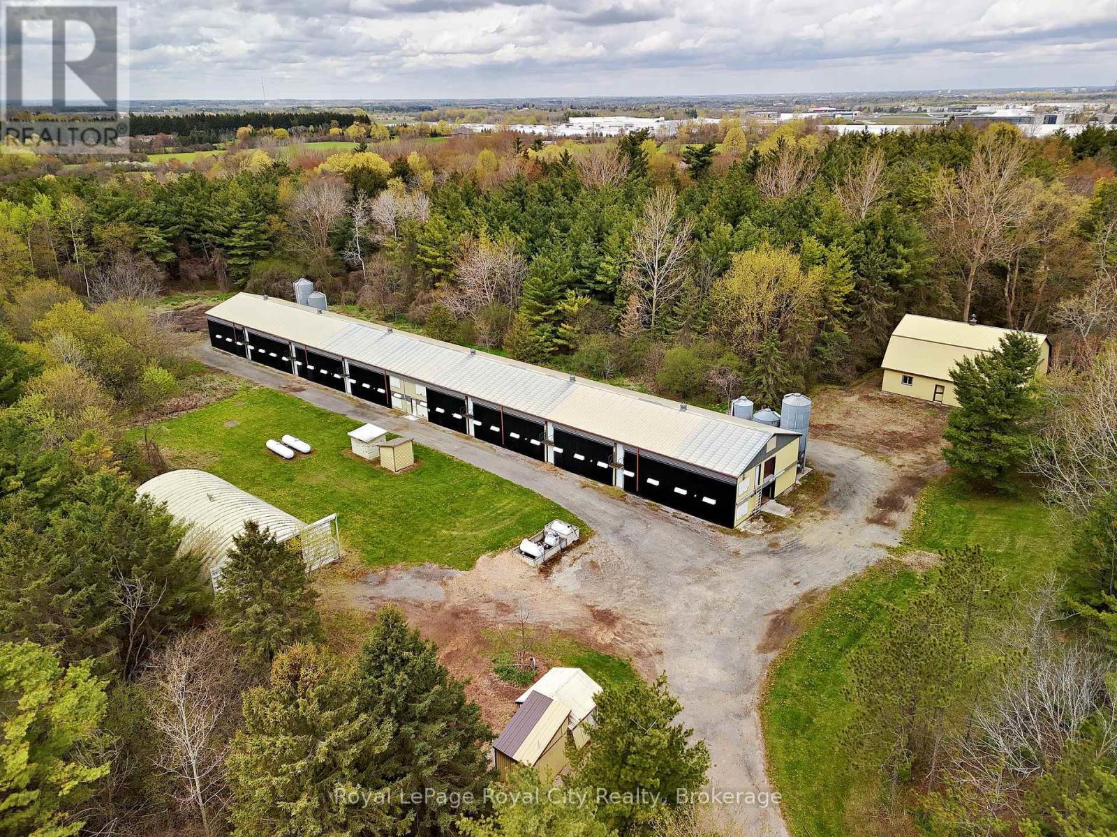 4646 Sideroad 20 N Property Photo 44
