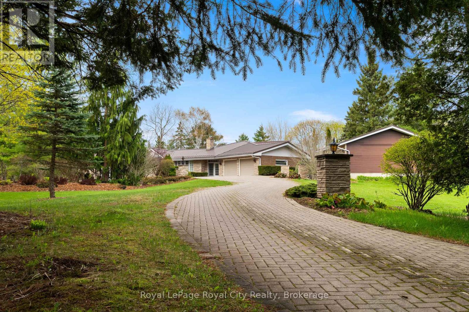 4646 Sideroad 20 N Property Photo 45