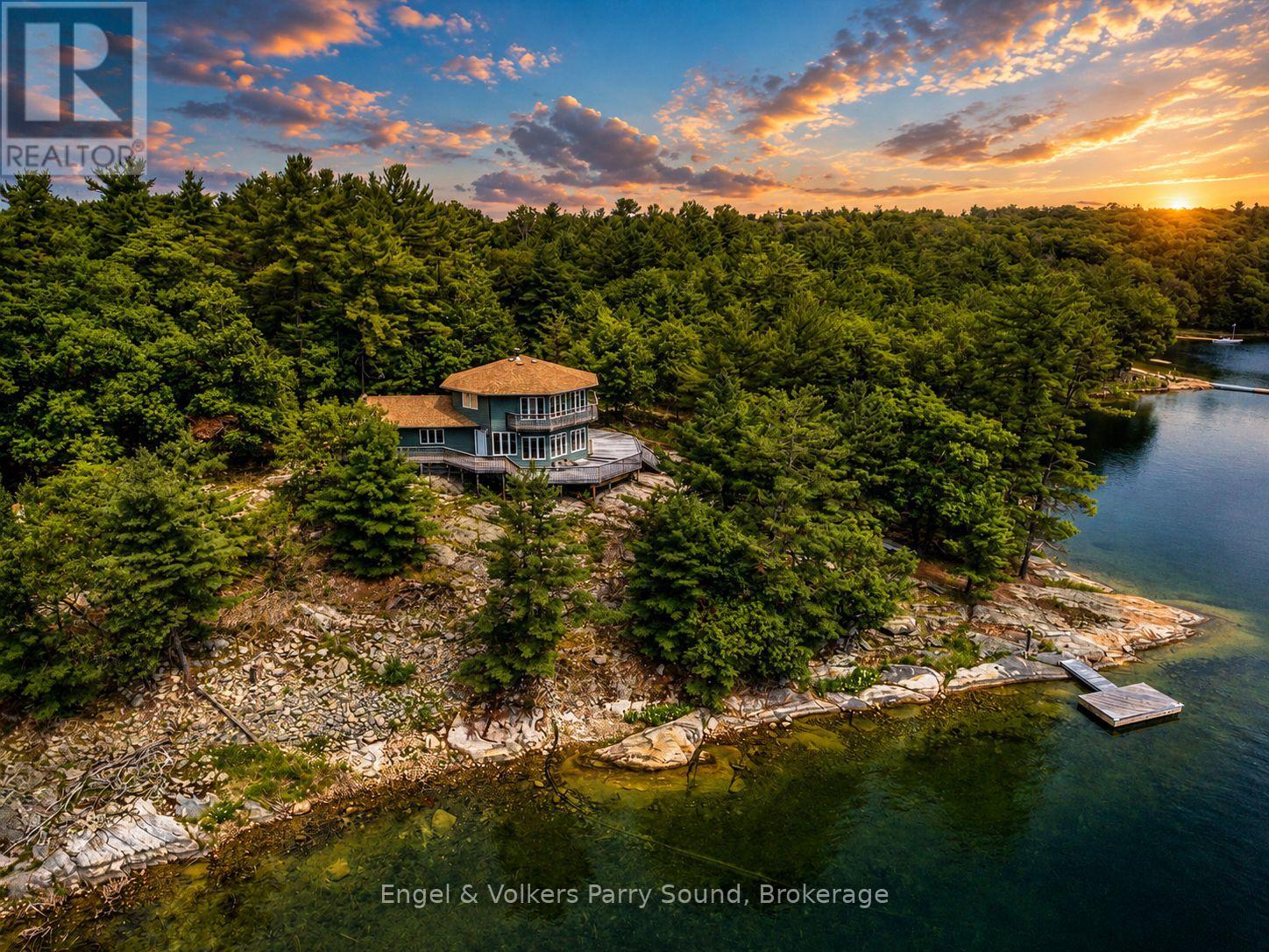 1 Loon Bay Property Photo 1