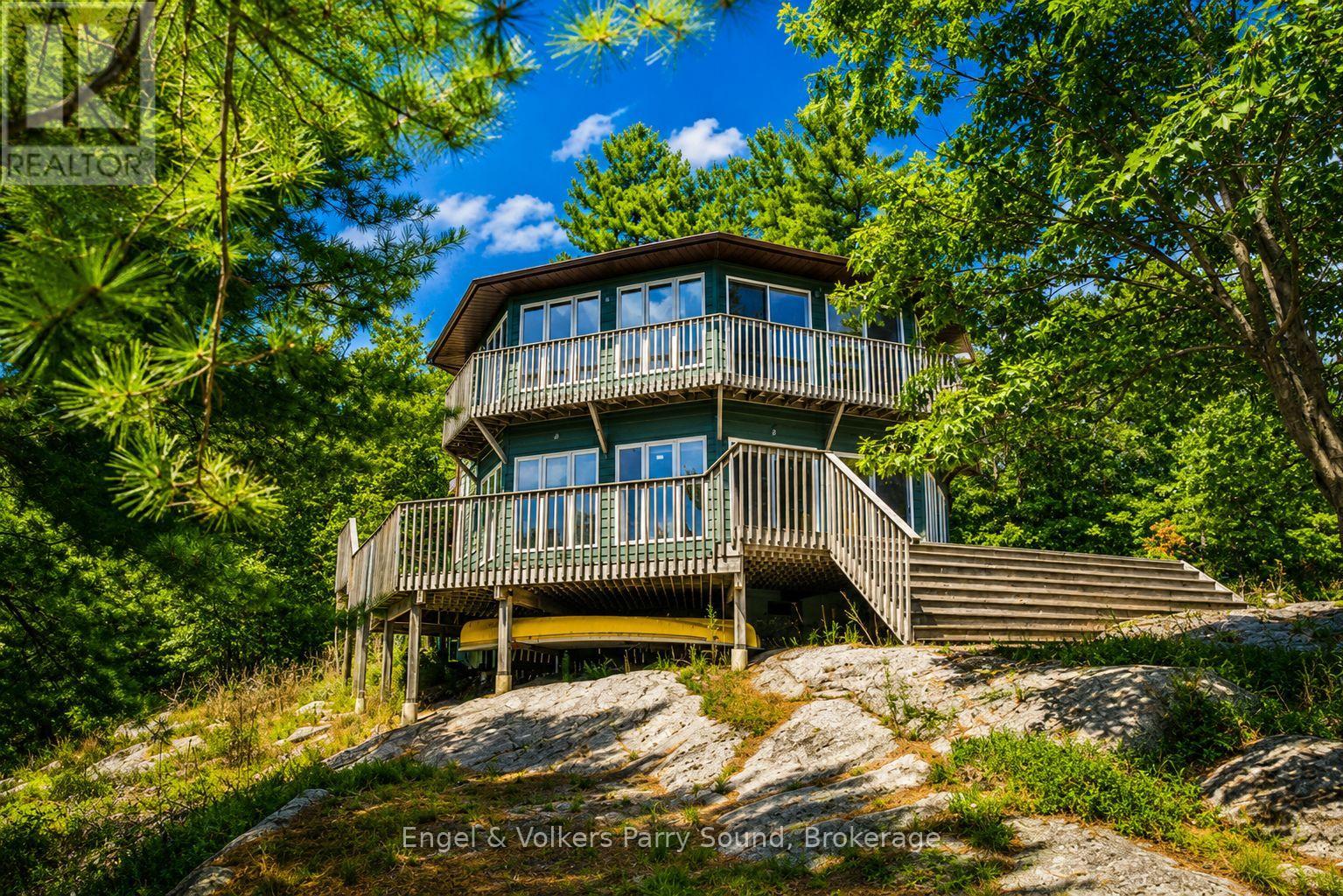 1 Loon Bay Property Photo 4