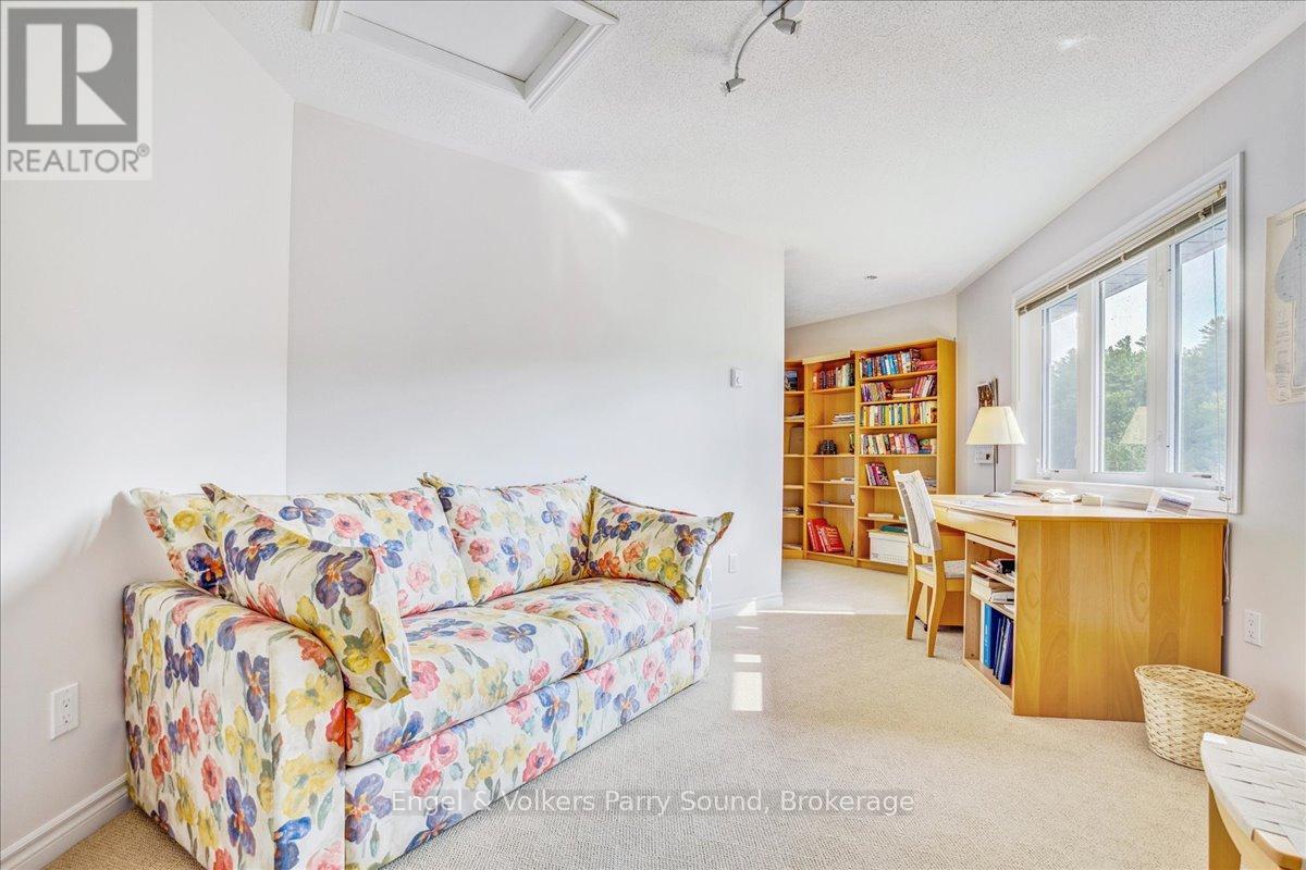 1 Loon Bay Property Photo 27