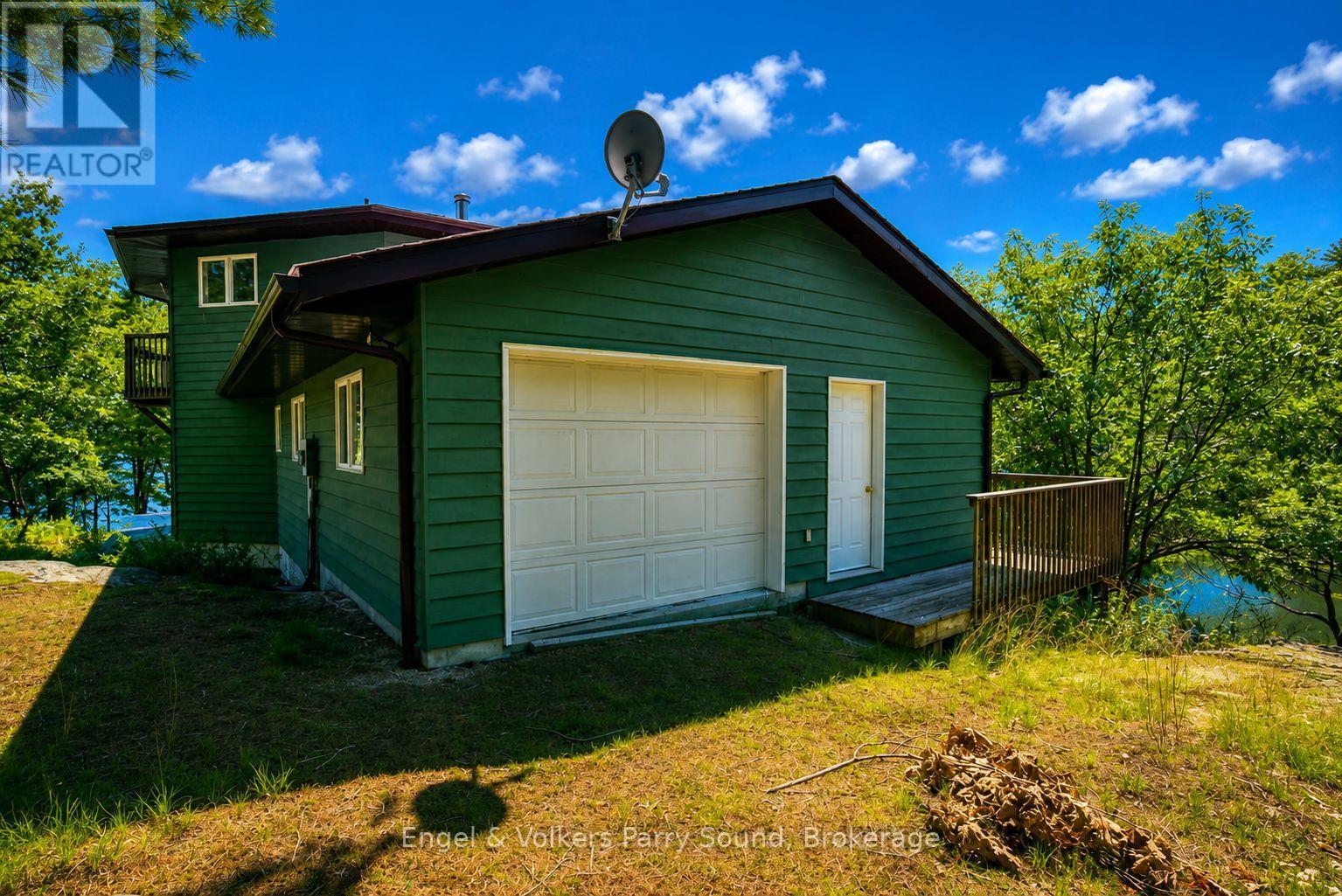 1 Loon Bay Property Photo 28
