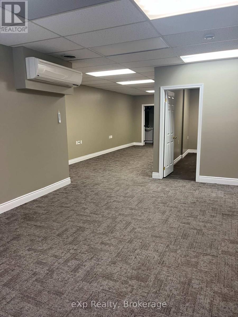 807 Queen Street Property Photo 4
