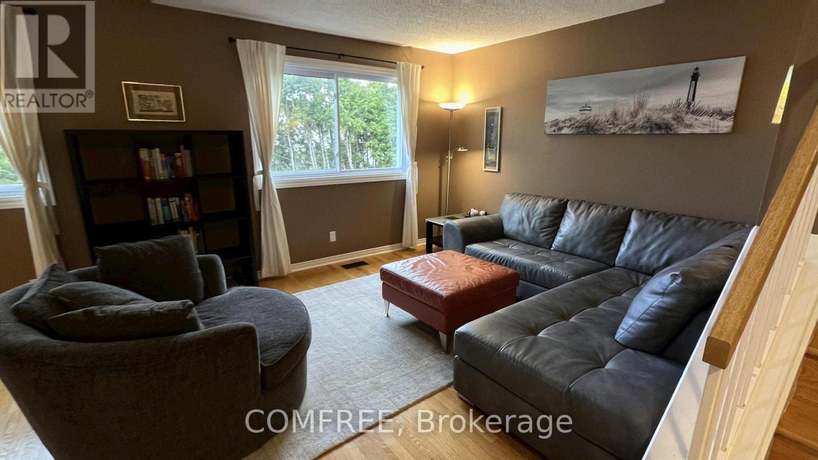 10 Durbin Court Property Photo 6