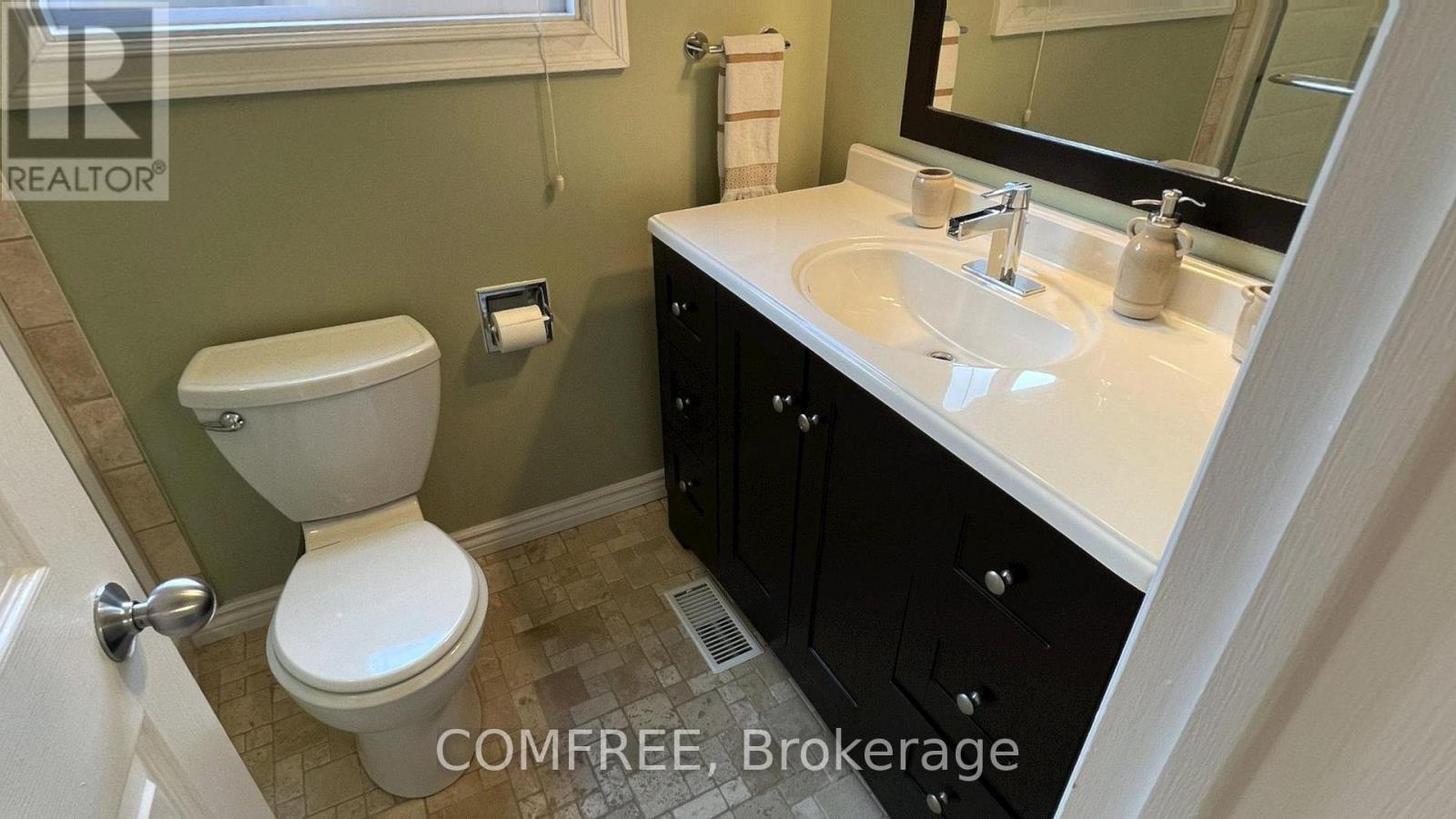 10 Durbin Court Property Photo 16