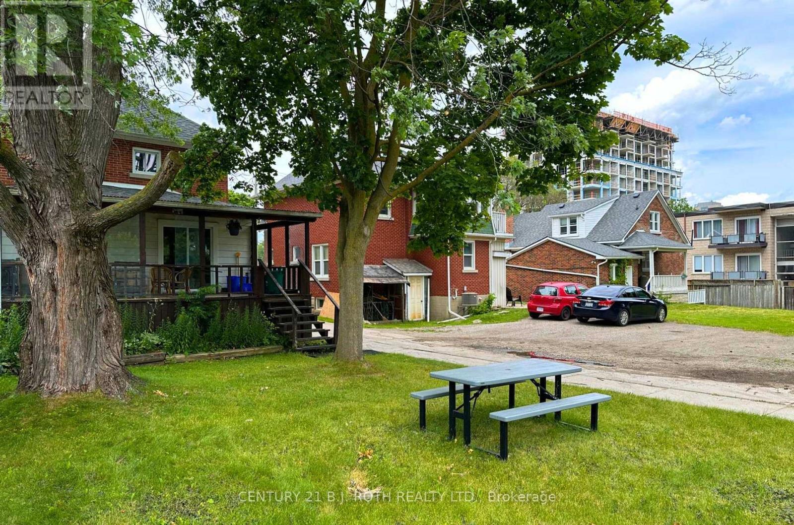 205-209 Erb Street W Property Photo 5