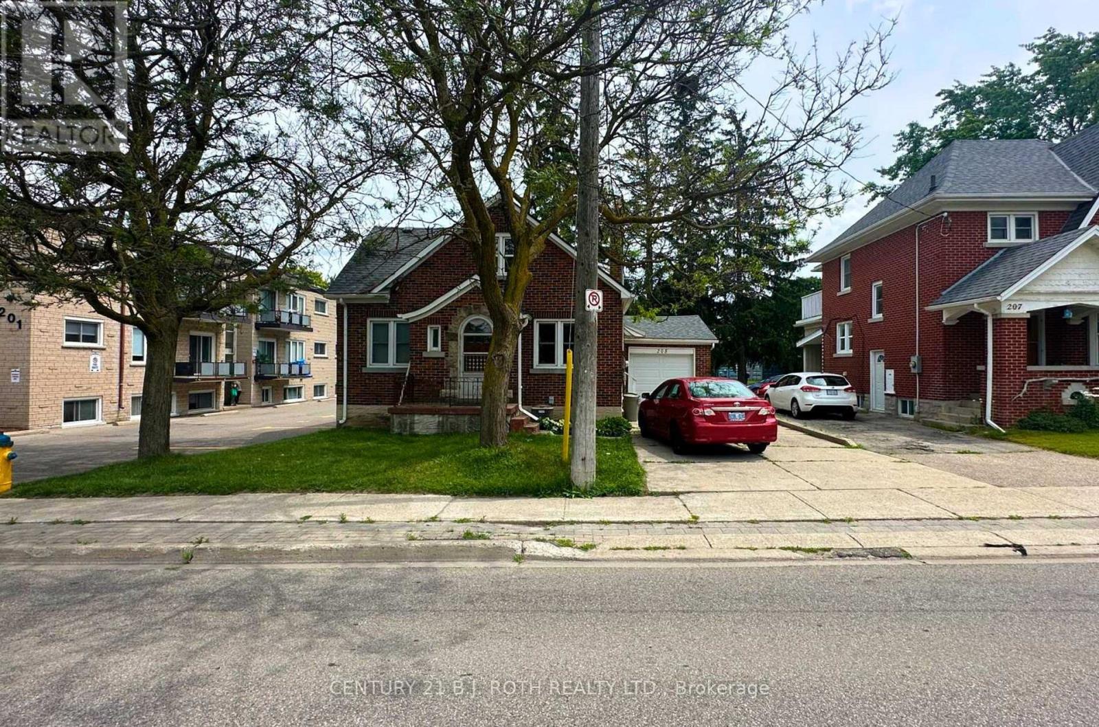 205-209 Erb Street W Property Photo 6