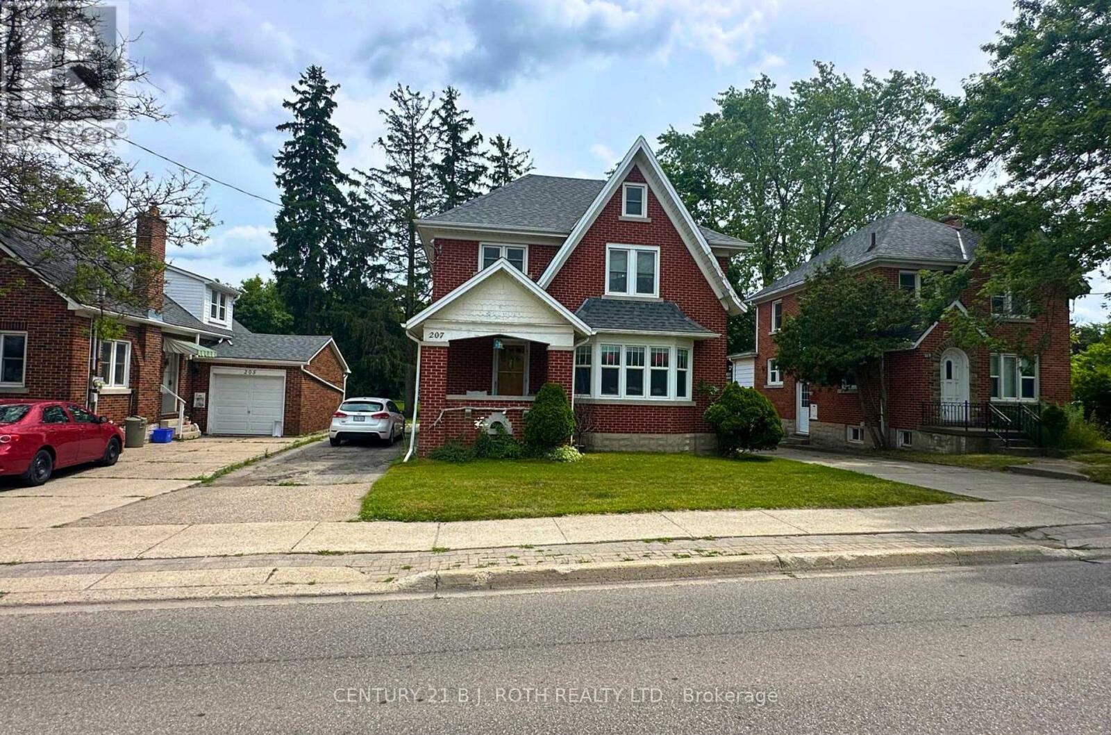 205-209 Erb Street W Property Photo 8