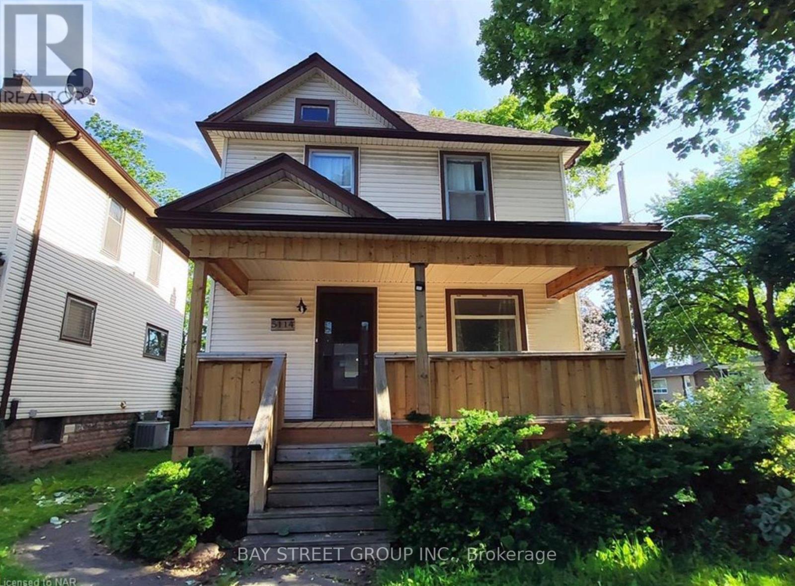 UPPER - 5114 MCRAE STREET