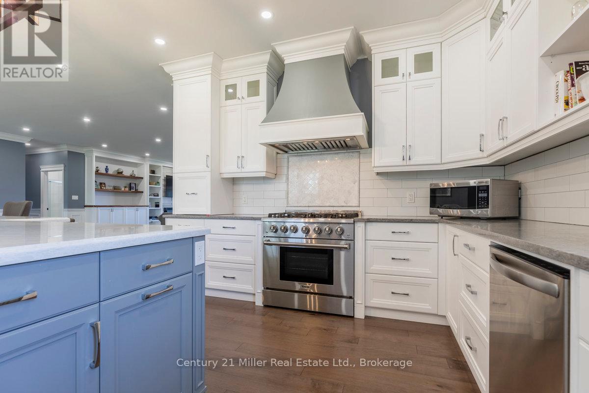 5583 Third Line Property Photo 8