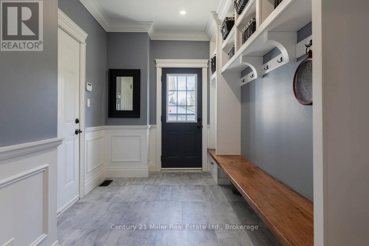 5583 Third Line Property Photo 21
