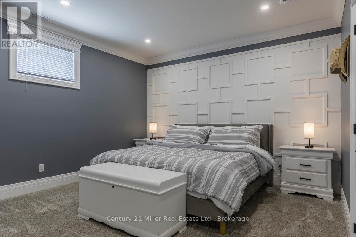 5583 Third Line Property Photo 31
