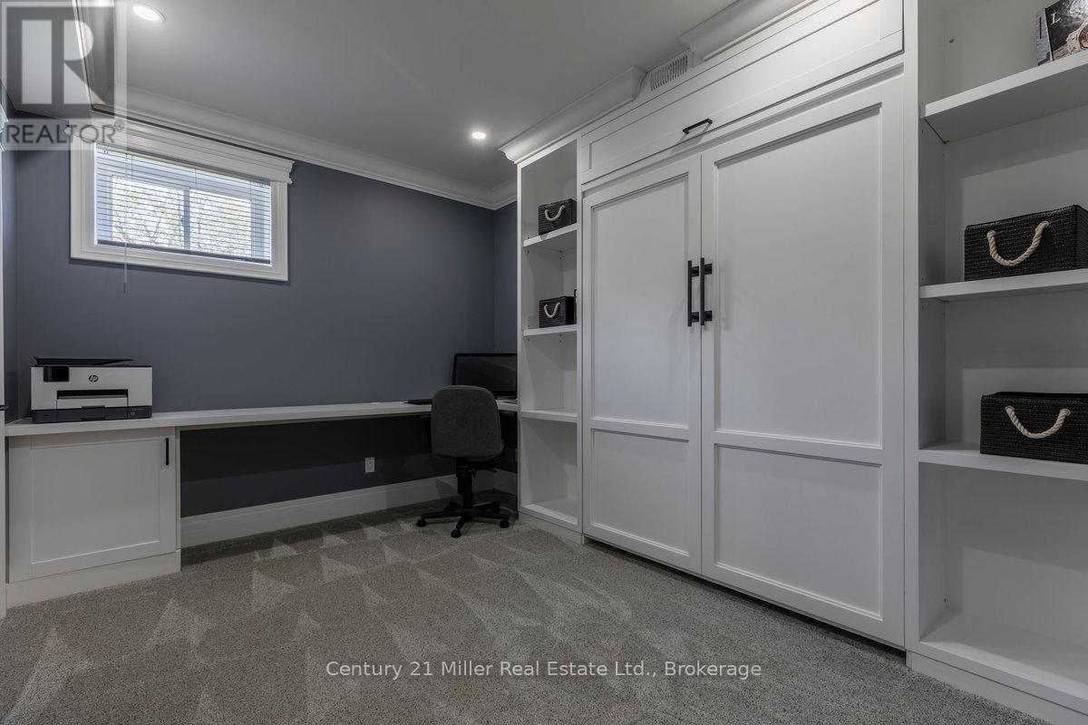 5583 Third Line Property Photo 35