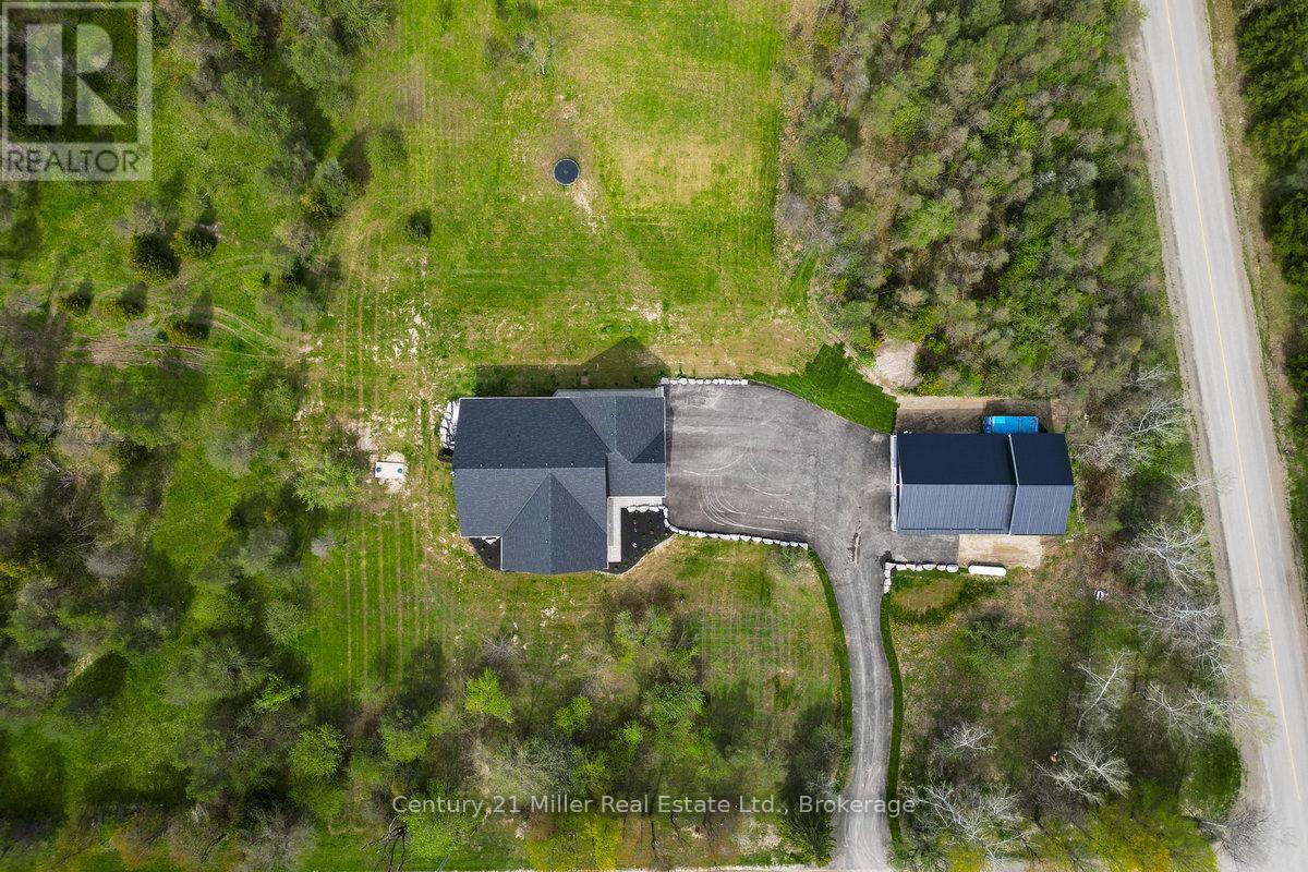 5583 Third Line Property Photo 46