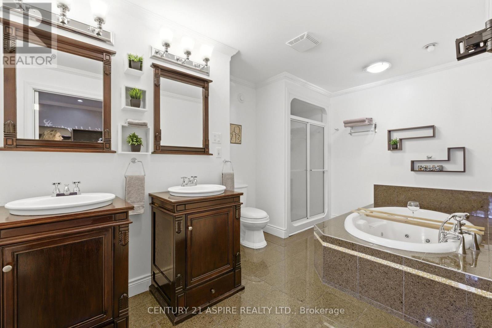 84 Pinewood Place Property Photo 16