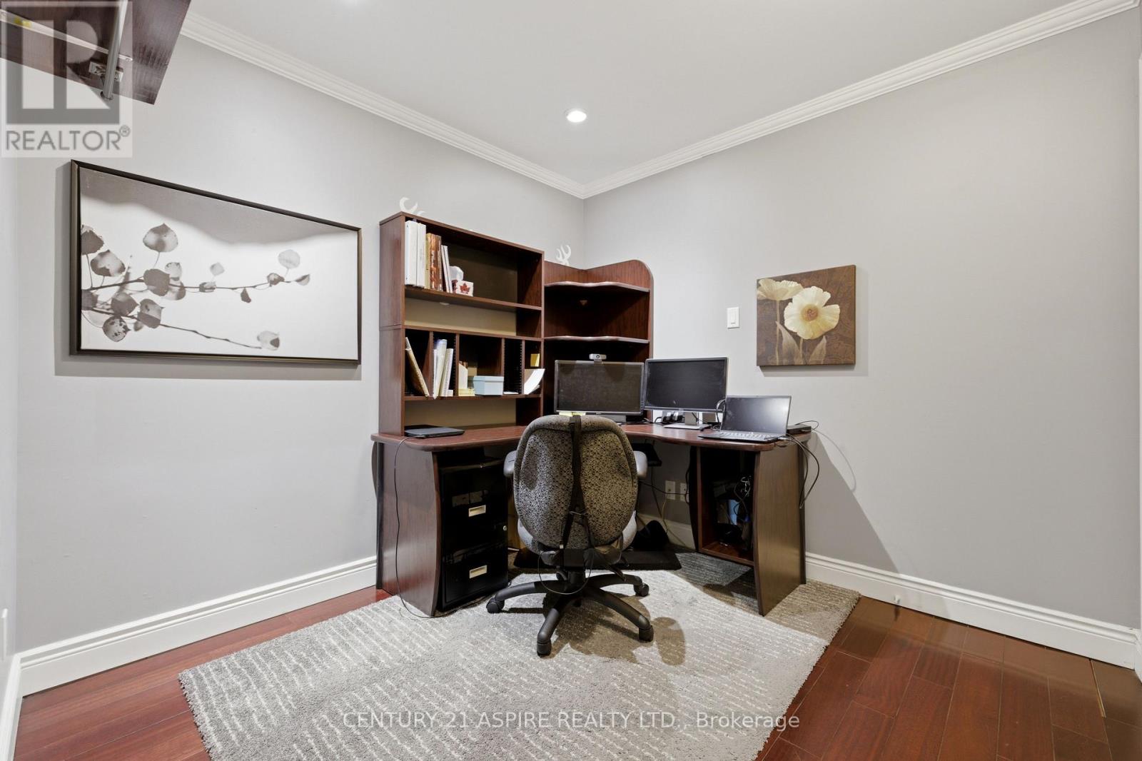 84 Pinewood Place Property Photo 18