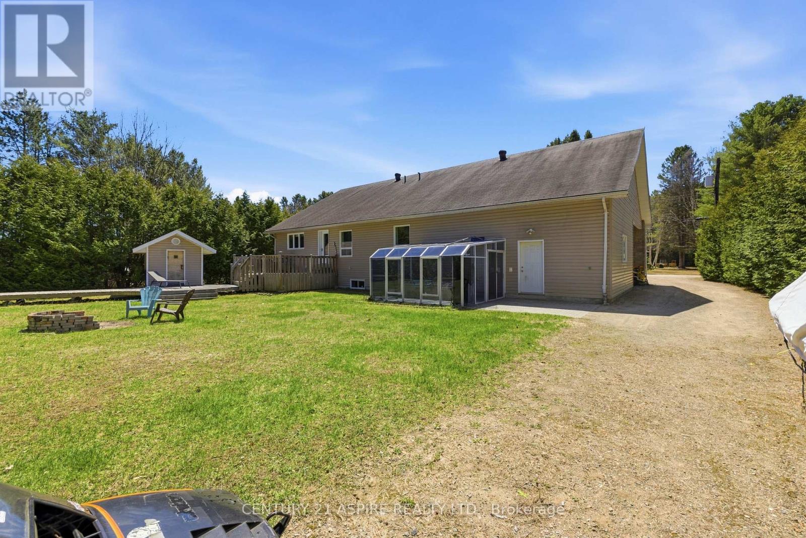 84 Pinewood Place Property Photo 47