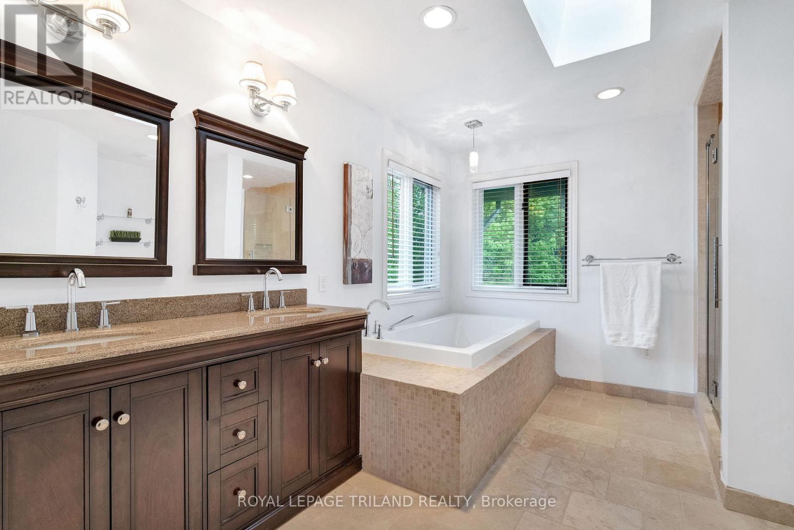 148 Salisbury Drive Property Photo 29
