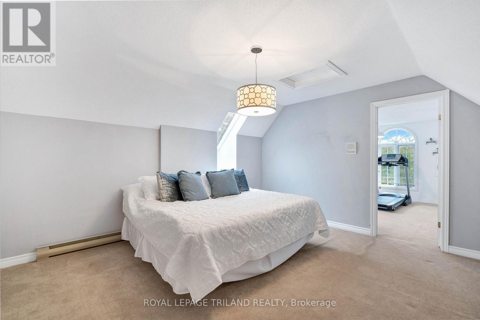 148 Salisbury Drive Property Photo 32
