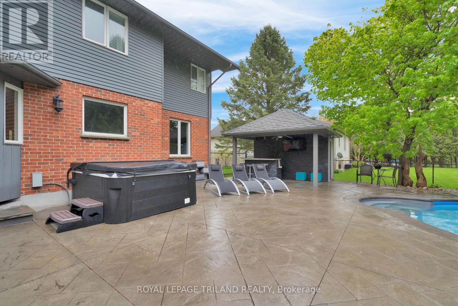 148 Salisbury Drive Property Photo 45