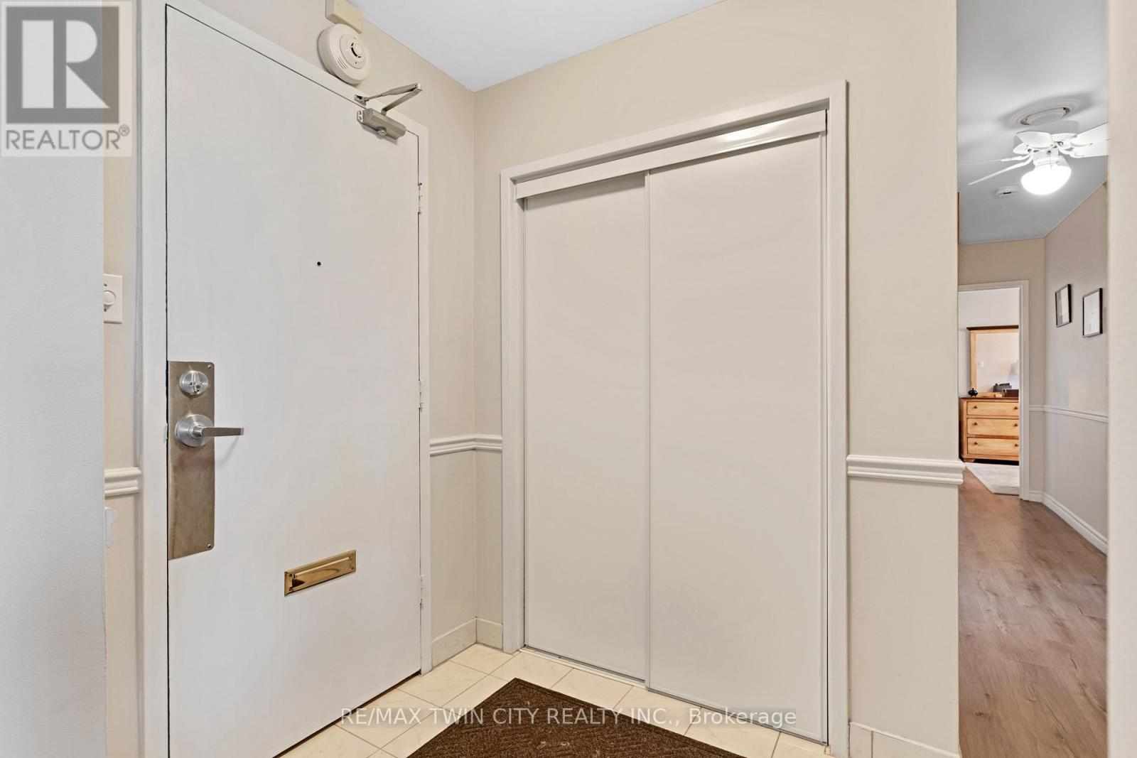 306 - 24 Midland Drive Property Photo 9