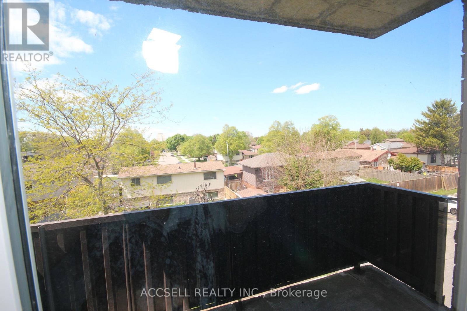 306 - 276 Merritt Avenue Property Photo 8