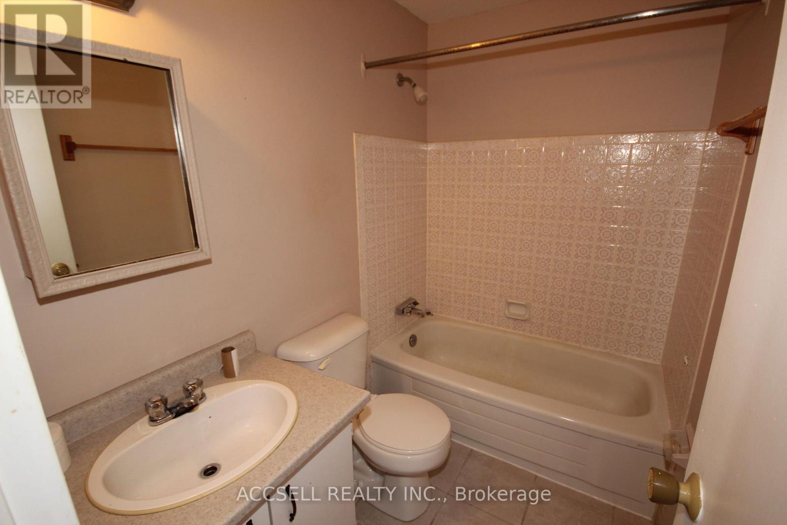 306 - 276 Merritt Avenue Property Photo 10