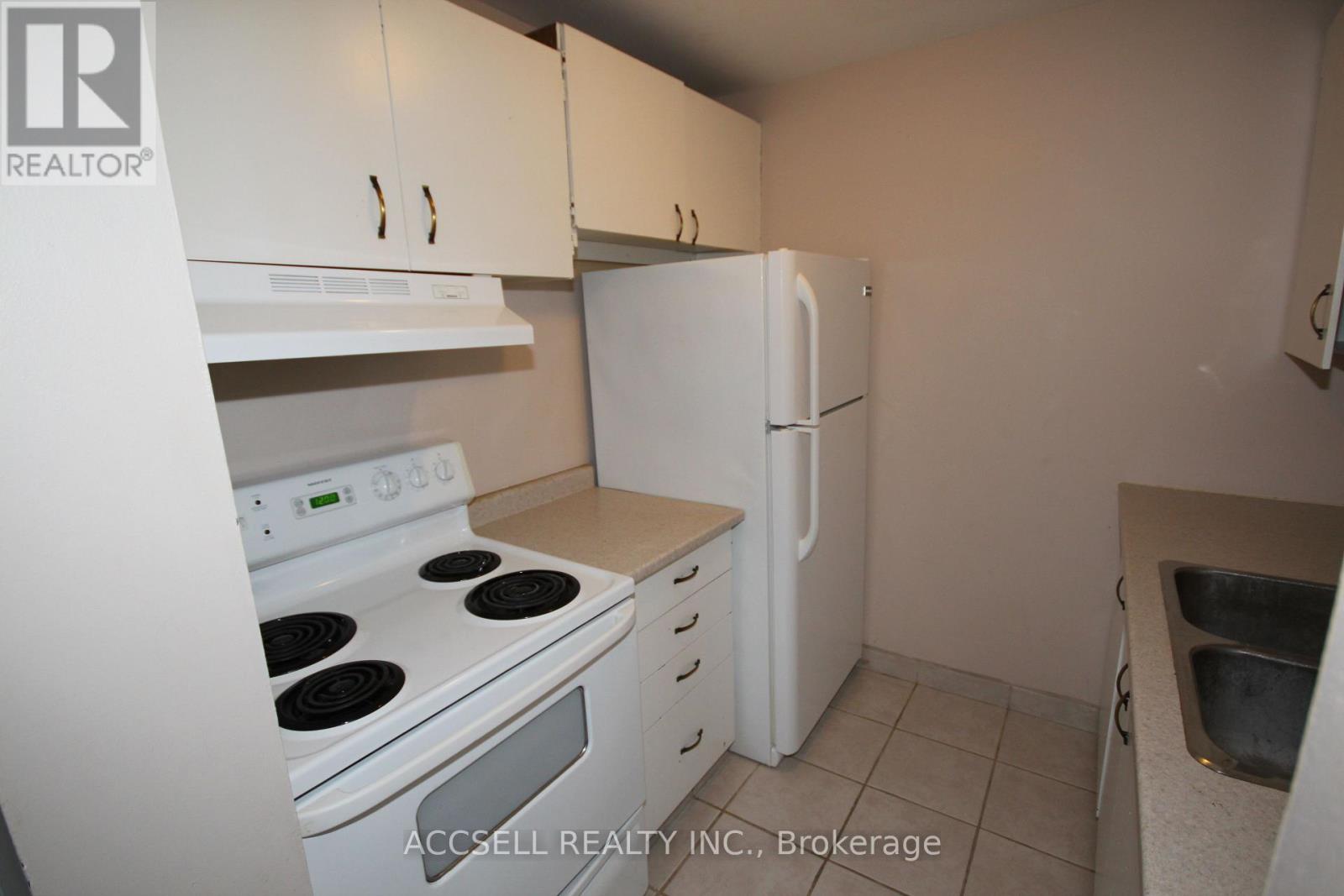 306 - 276 Merritt Avenue Property Photo 12