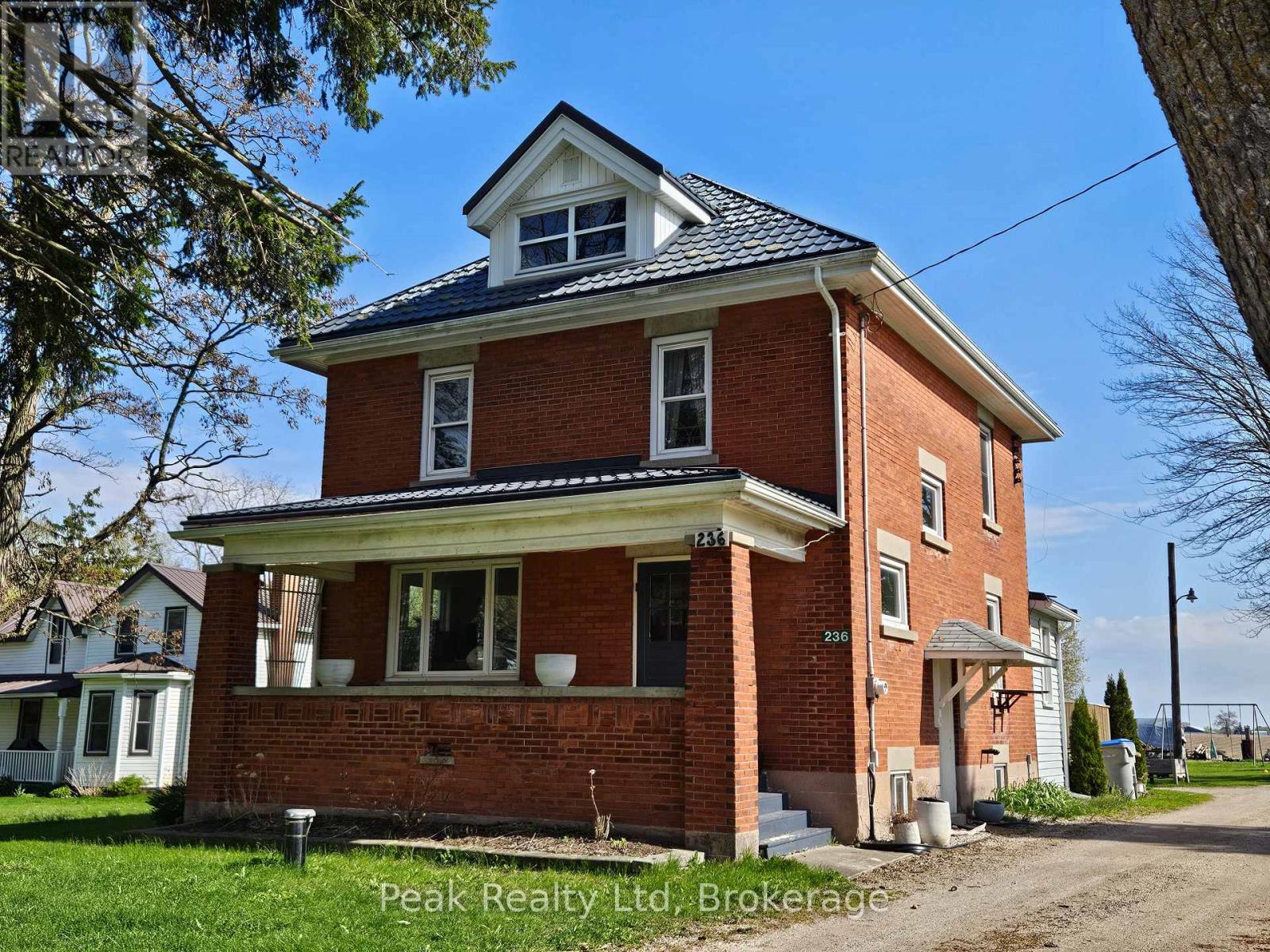 236 Huron Road Property Photo 1