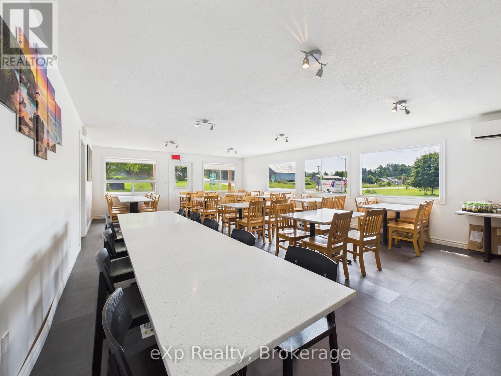 315194 Highway 6 Property Photo 11
