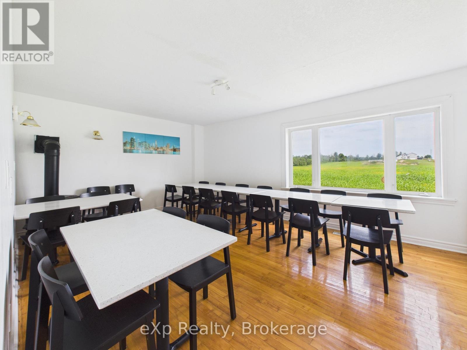 315194 Highway 6 Property Photo 12