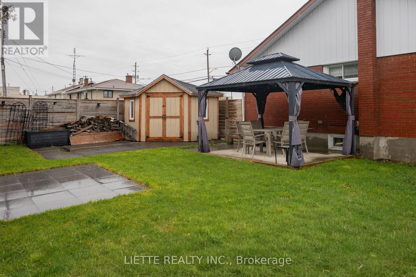 385 Main Street S Property Photo 35