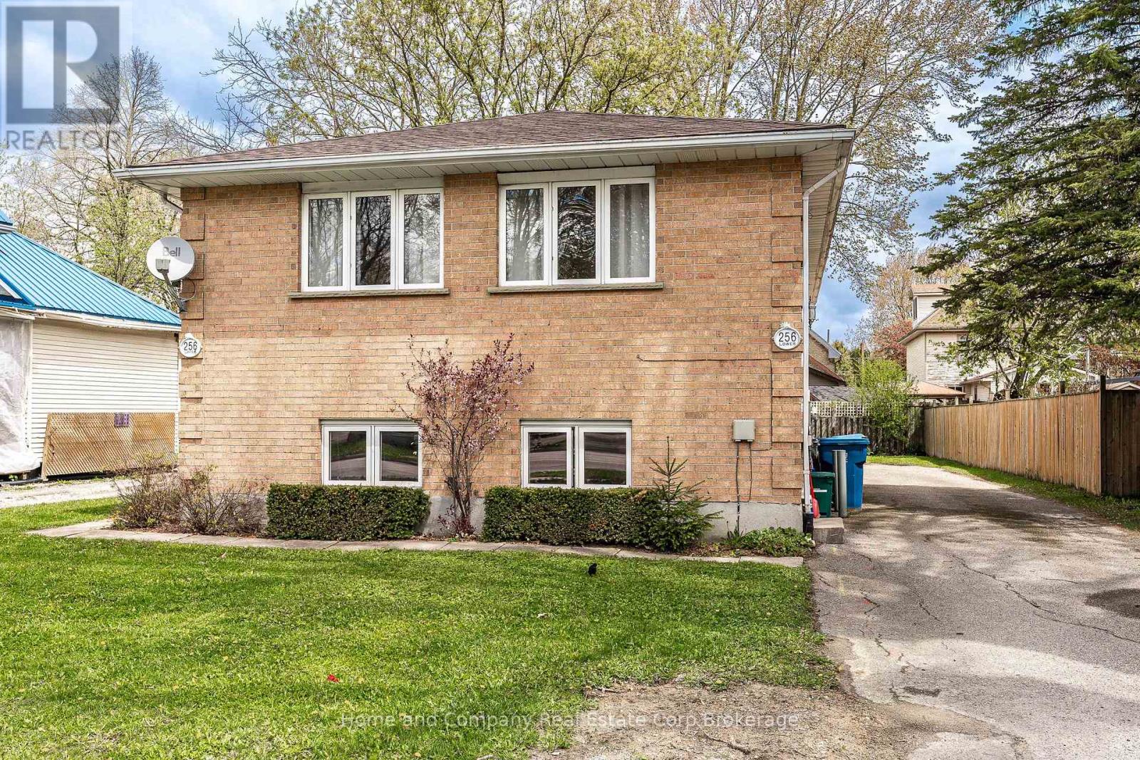 256 HURON STREET