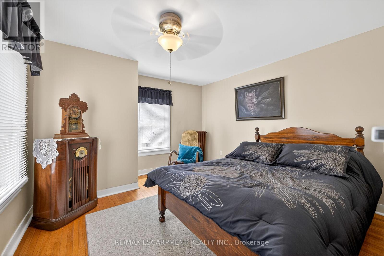 35 Ottawa Street S Property Photo 24