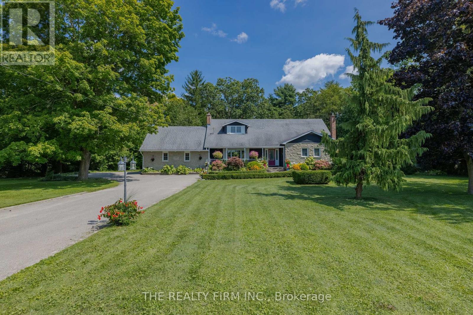 2294 Harris Road Property Photo 1