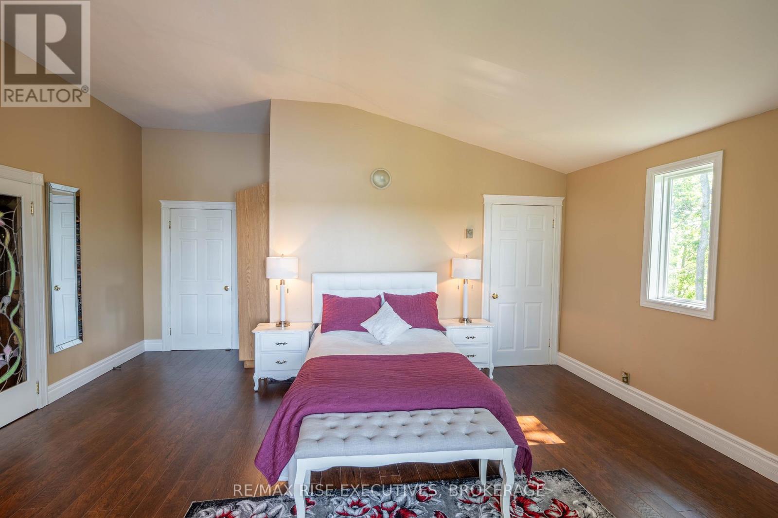 1365 Fourth Lake Road Property Photo 14
