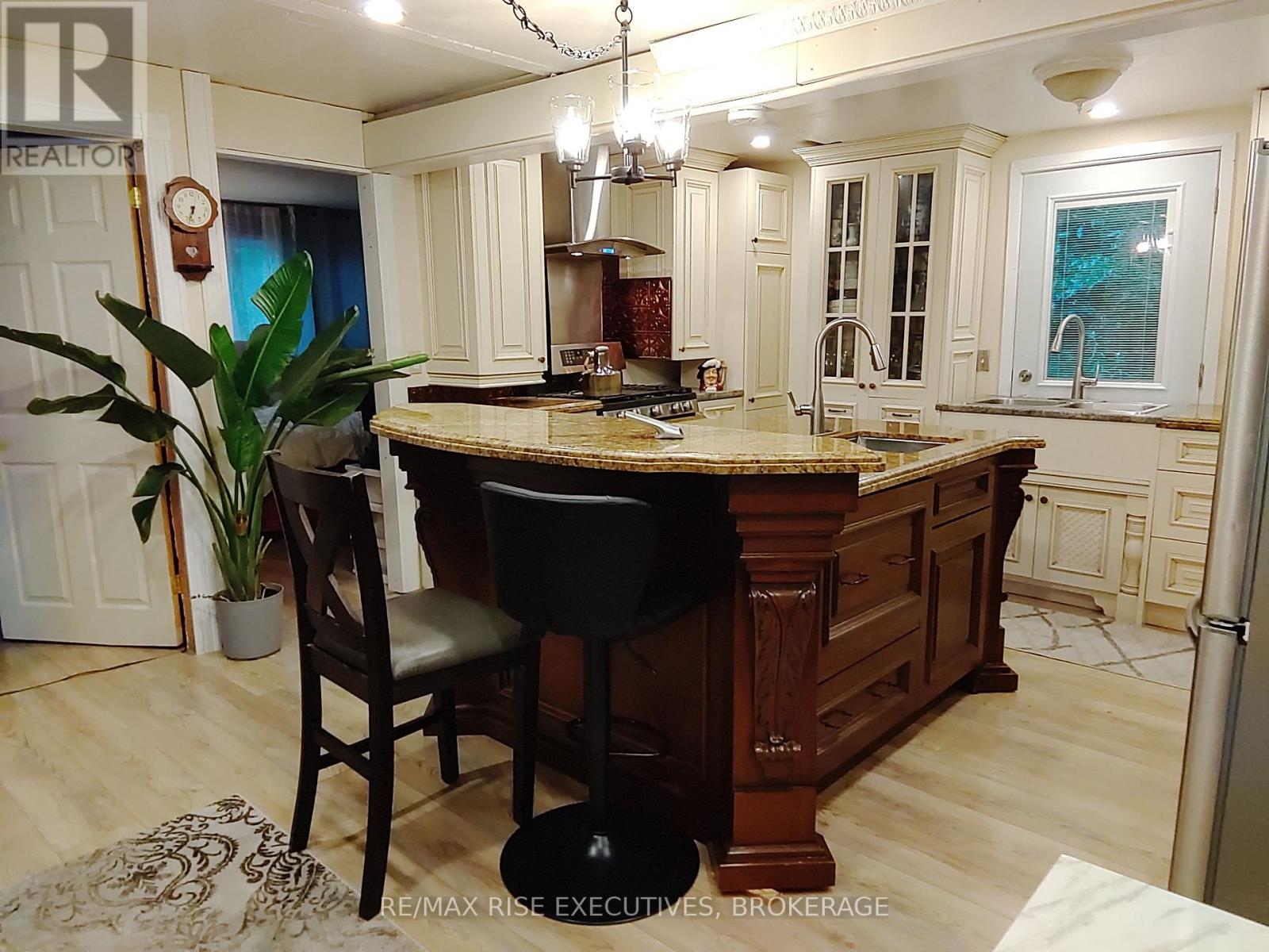 1365 Fourth Lake Road Property Photo 27