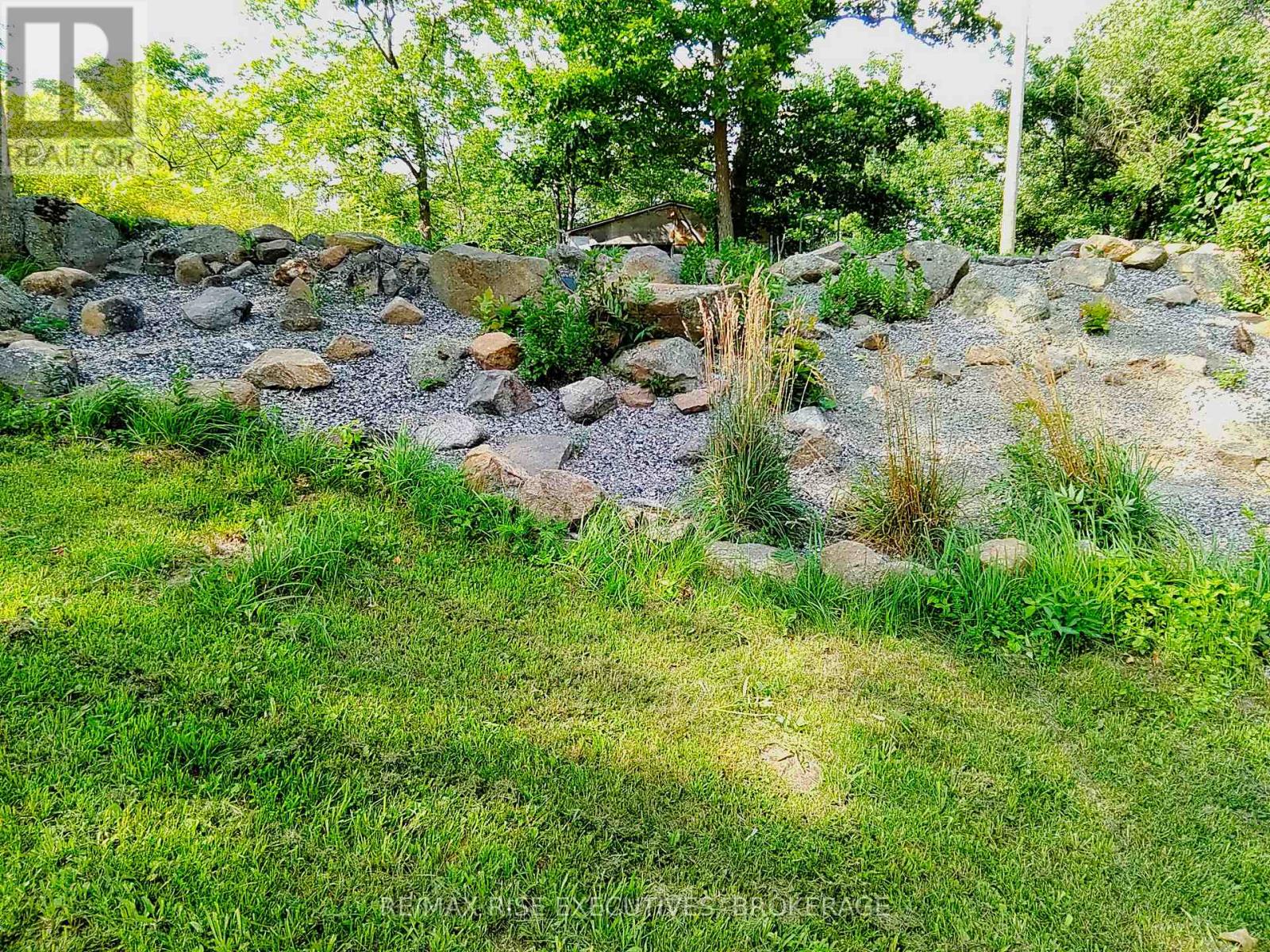 1365 Fourth Lake Road Property Photo 32