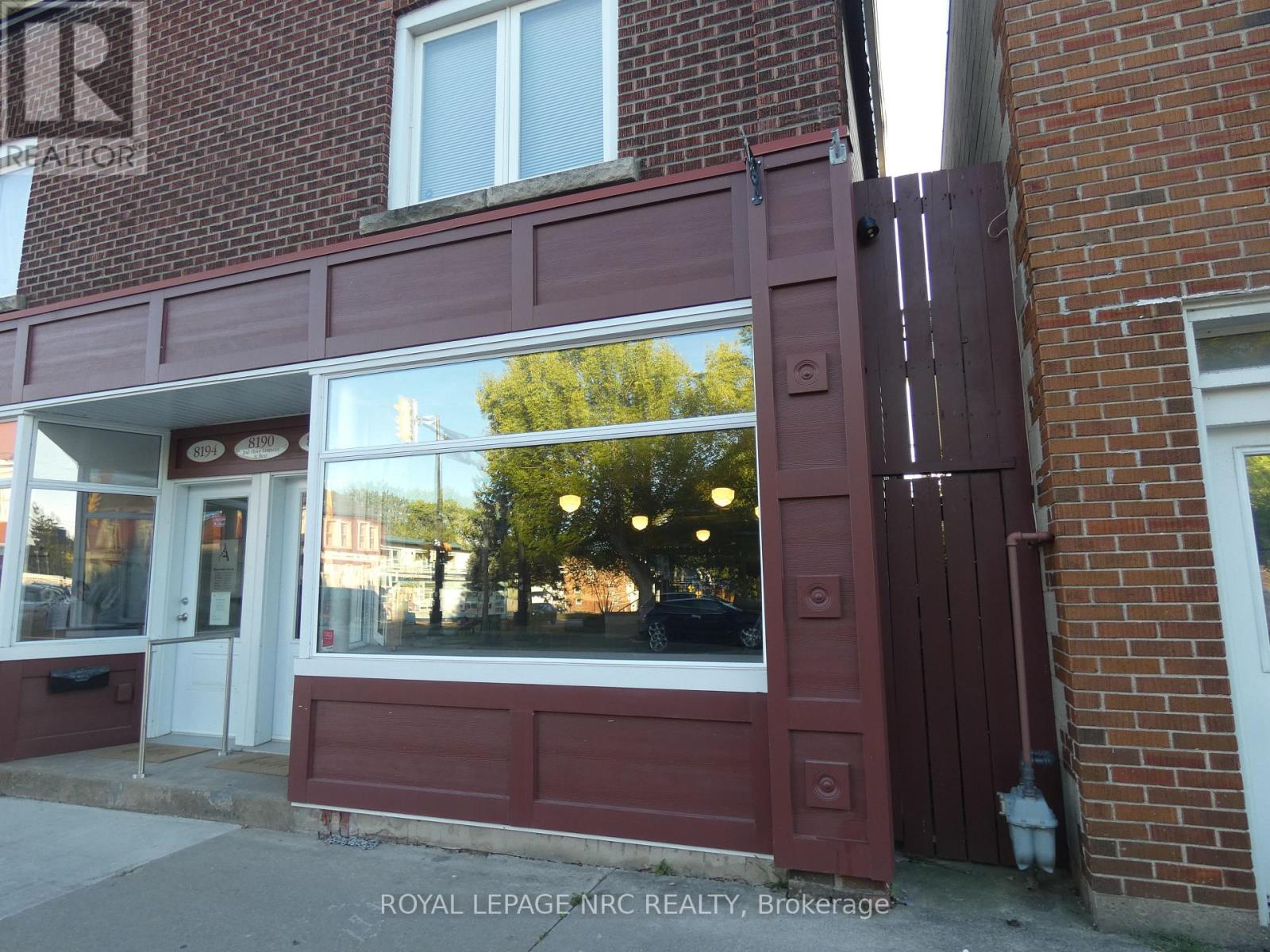 8190-94 Cummington Square W Property Photo 1